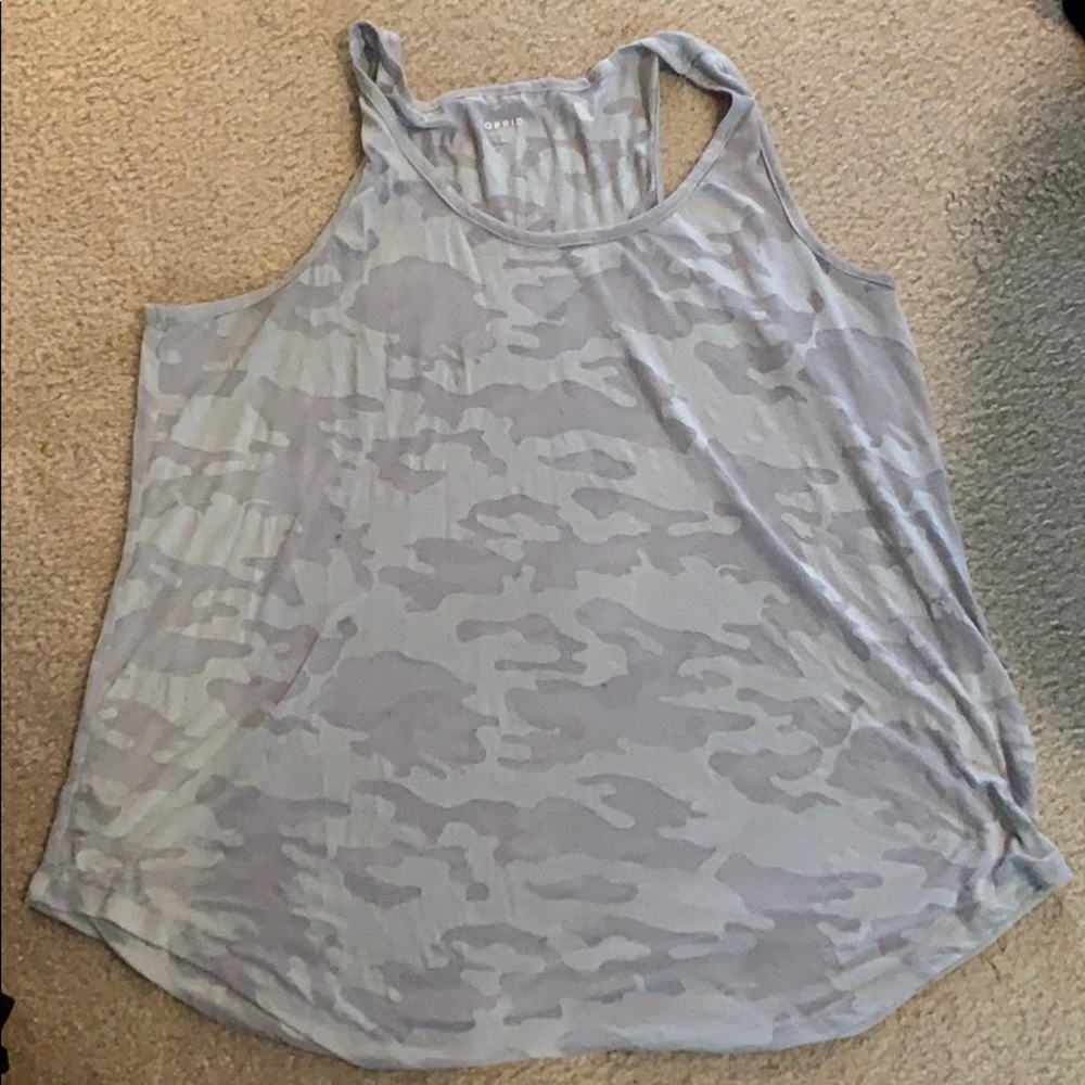 Grey torrid active camo tank